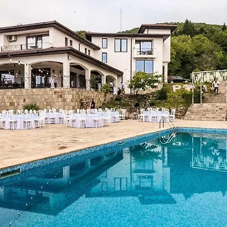公寓 Eclectic With Breathtaking Views Of Rhodopes Bryastovo (Haskovo)