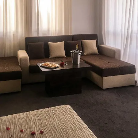 Eclectic With Breathtaking Views Of Rhodopes Bryastovo (Haskovo)